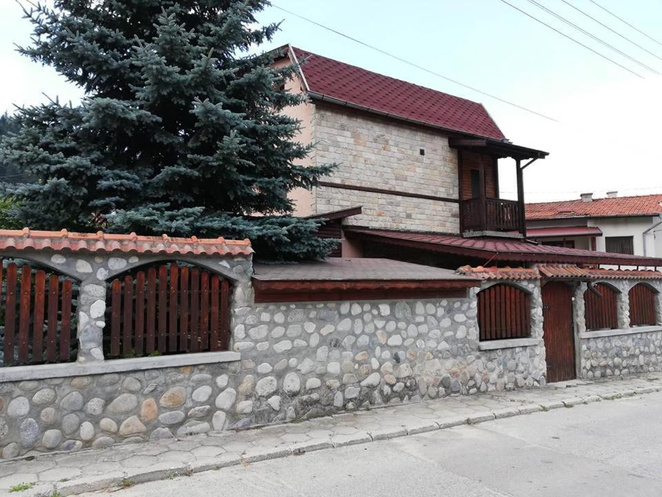 Guest House Diva Reka Beli Iskar Dış mekan fotoğraf